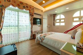 Honeysuckle Family Castle