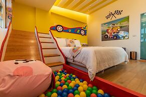 Honeysuckle Family Castle