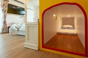 Honeysuckle Family Castle