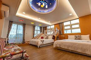 Honeysuckle Family Castle