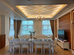 Honeysuckle Family Castle