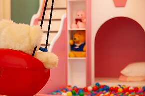 Honeysuckle Family Castle