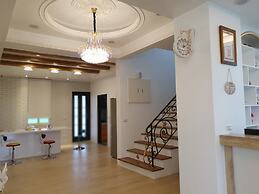 Honeysuckle Family Castle