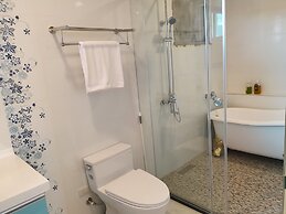 Honeysuckle Family Castle