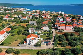 Villa Olive Garden Apartments