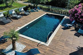 Villa Olive Garden Apartments