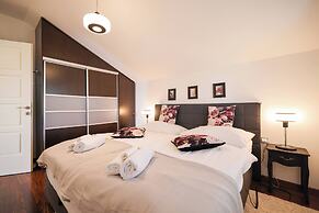 Villa Olive Garden Apartments