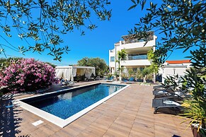 Villa Olive Garden Apartments