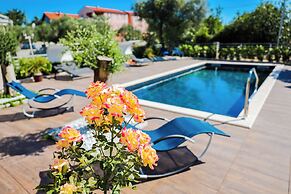 Villa Olive Garden Apartments