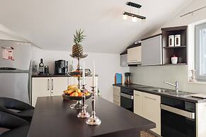 Villa Olive Garden Apartments