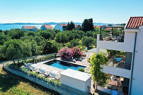 Villa Olive Garden Apartments