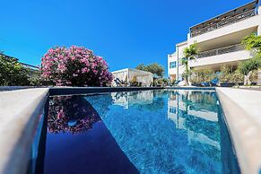 Villa Olive Garden Apartments