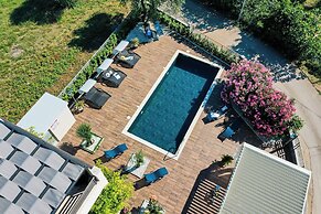 Villa Olive Garden Apartments