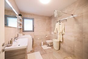 Villa Olive Garden Apartments