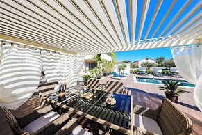 Villa Olive Garden Apartments