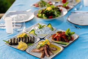 Etenna Beach Bungalows