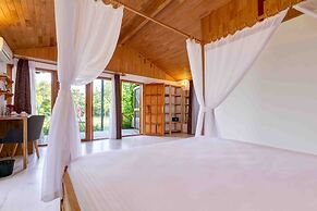 Etenna Beach Bungalows