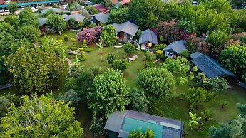 Etenna Beach Bungalows