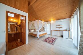 Etenna Beach Bungalows