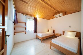 Etenna Beach Bungalows