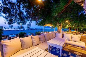 Etenna Beach Bungalows