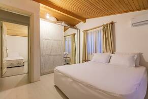 Etenna Beach Bungalows