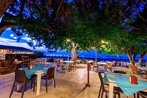 Etenna Beach Bungalows