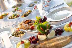 Etenna Beach Bungalows