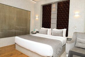 The Aananda Imperial