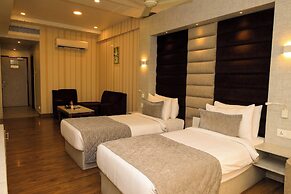 The Aananda Imperial