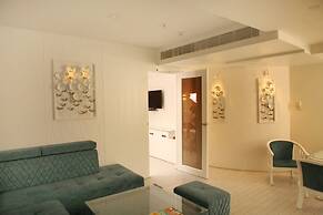 The Aananda Imperial