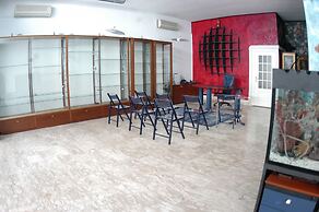 Garbatella Accommodations & Meeting Rooms