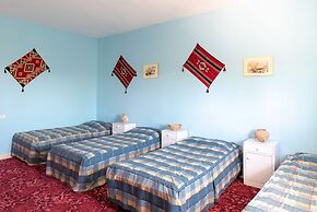 Bedouin Pink EcoHouse - Hostel