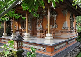 Villa Kompiang Bali