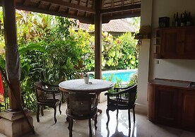Villa Kompiang Bali