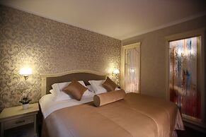 Grand Hotel & Spa Tirana