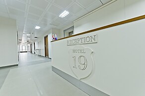 Hotel 19