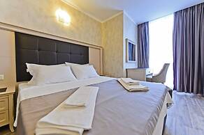 Hotel 19