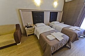 Hotel 19