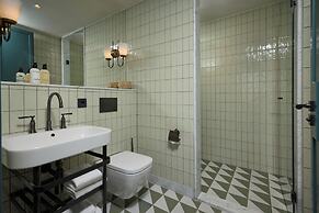 The July - Boat & Co