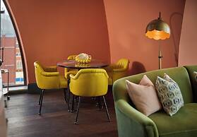 The July - Boat & Co