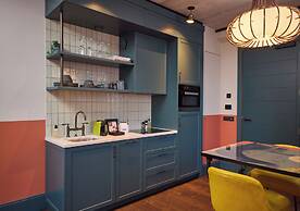 The July - Boat & Co