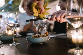 The July - Boat & Co