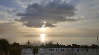 Eleni's Apartments & Studios