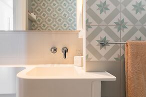 Seafront Penthouse LEO