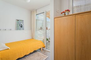 Seafront Penthouse LEO