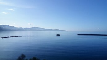 Seafront Penthouse LEO