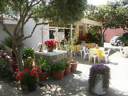 Residence Pensione Mena