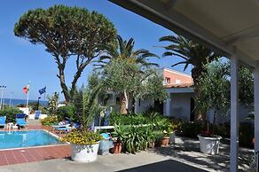 Residence Pensione Mena