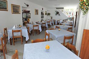 Residence Pensione Mena